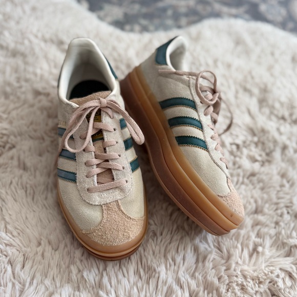 Adidas Gazelle Bold Platform Sneakers – Cream White / Collegiate Green – Size 7 - Picture 6 of 16